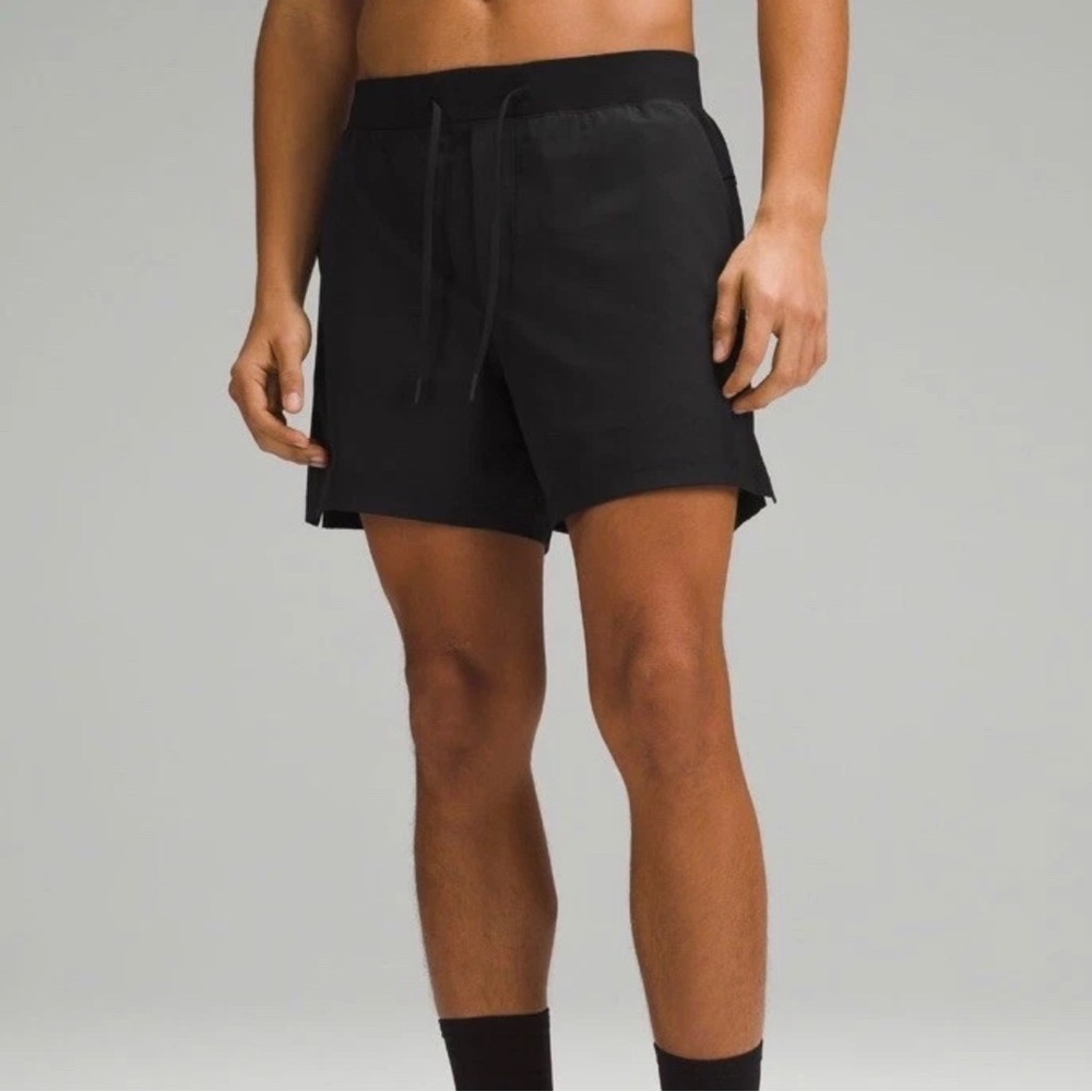 Lululemon Men’s “Zeroed In” Short 5” Inseam Linerless (M) *BESTSELLER*